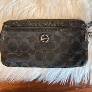 Coach• Wristlet Black